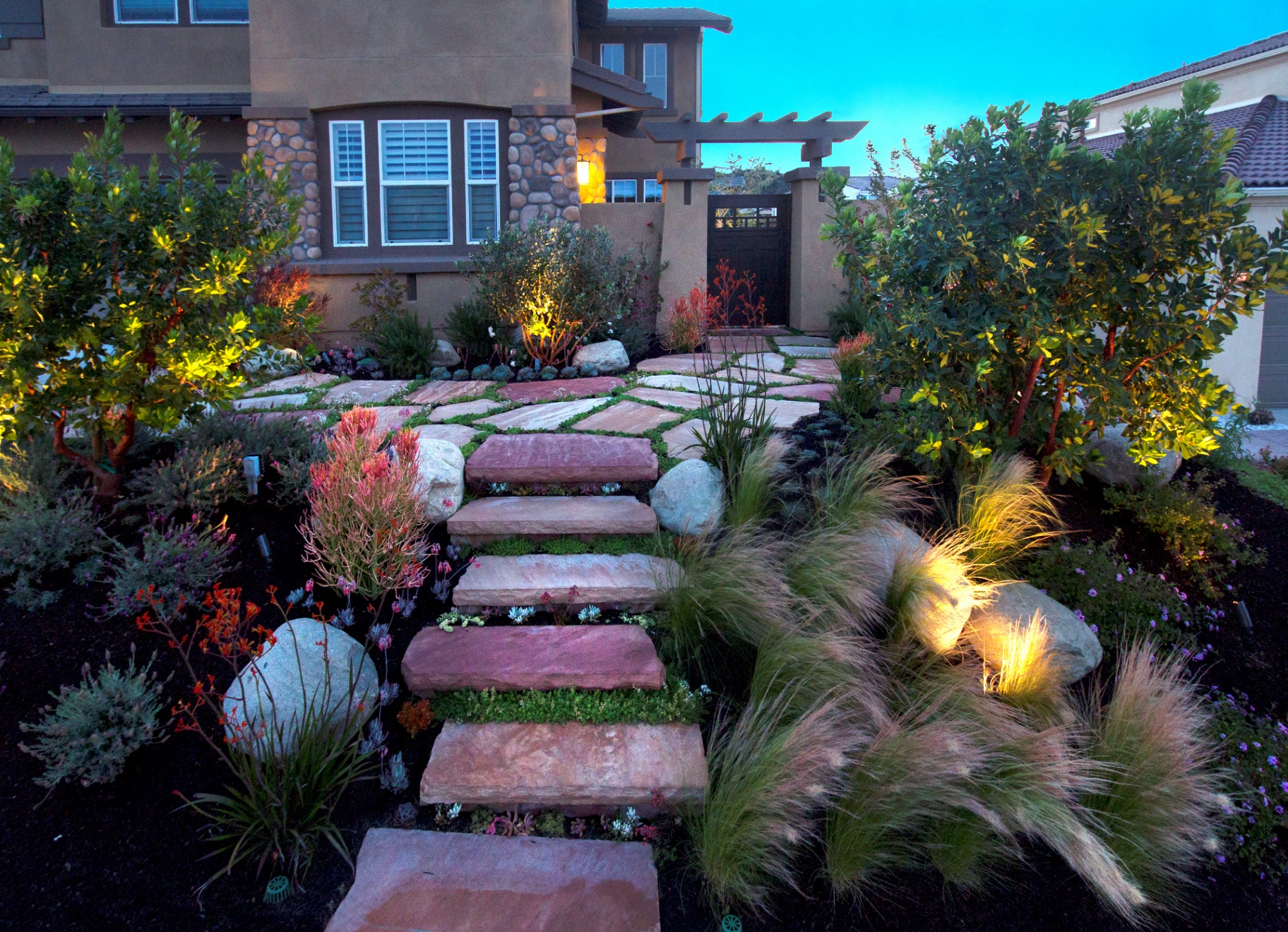 BSH Landscape Lighting — architectural facade lighting